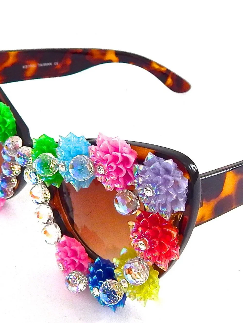 GASOLINE GLAMOUR JELLYBEAN DISCO QUEEN CATS MEOW GLASSES🪩💎🛼